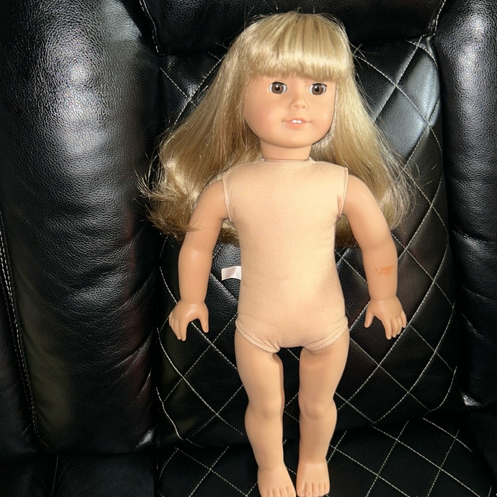 American Girl Doll Pleasant Company #12 truly me, American girl of today